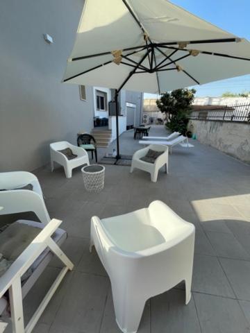 B&B A Pochi Passi Dal Mare Giovinazzo Exterior foto